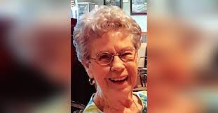 Jennifer Lanier's Instagram, Twitter & Facebook