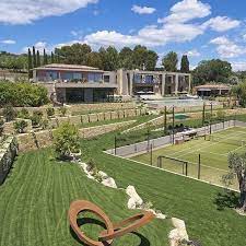 9 Bedroom Luxury Villa For Sale In Mougins French Riviera In 2021 Guest Cottage Mougins Fine Hotels