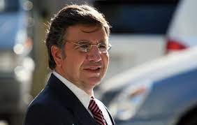 Последние твиты от joaquín lavín (@lavinjoaquin). Joaquin Lavin Y Anuncio De Candidatura El Acelerador Que Abre De Lleno La Carrera Presidencial Diario Y Radio U Chile