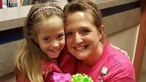 The Emotional Moment a Teacher Volunteers to Donate Her Kidney to Her Sick  Student