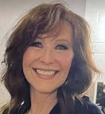 Karen Mclane's Instagram, Twitter & Facebook