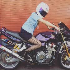 ボード ヘルメット女性79 のピン