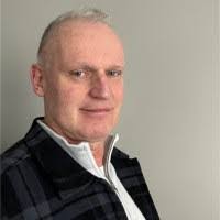 Robert Vial's Instagram, Twitter & Facebook