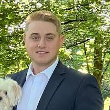 Cameron Crain's Instagram, Twitter & Facebook