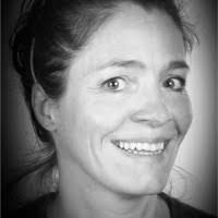 1100+ 'Sandra' profiles