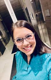 SALES IS NOT SLIMMY OR GROSS 👇🏼 Hear me out…. Sales is ACTUALLY really  fun & really attractive… Sales is no longer that 1990s car salesman begging  you to buy from them