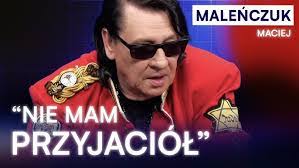 Edward Drozdowski's Instagram, Twitter & Facebook