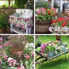 Antique cast iron stove top! 32 Charming Vintage Garden Decor Ideas You Can Diy