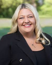 Stephanie Mcfarlin's Instagram, Twitter & Facebook