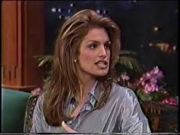 1 866 187 · обсуждают: Cindy Crawford Interview Mid 90 S Youtube