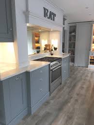 What do you look for when choosing the perfect grey colour for your space? Bespoke Hand Painted Shaker Kitchen Case Study Cuffley