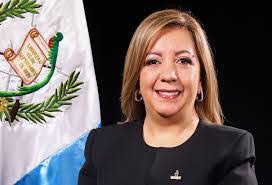 Carolina Cerna's Instagram, Twitter & Facebook