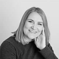 Kimberly Scanlon's Instagram, Twitter & Facebook