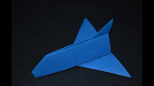 No tienes que ser en experto para lograr hacer avioncitos de papel, es tan sencillo que no necesitarás sino de una hoja de papel, nada de tijeras ni pegamentos. Como Hacer Un Avion De Papel Que Vuela Mucho Aviones De Papel Origami Avion