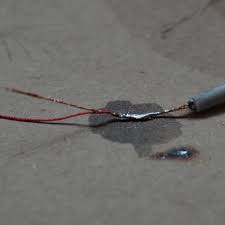 The coating is almost the same color as copper which is deceptive otherwise i wouldn't have gotten this kind of wire. Iron Tips Soldering Headphones And Enamel Wire Hackaday