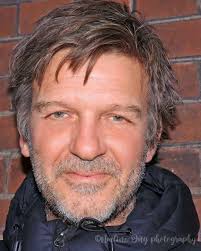 Once again if you still love me 𝗦𝗮𝘆 𝗵𝗶 👋... and kindly send me a  direct message ❤️🌹