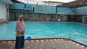 Biaya yang tidak sedikit dan perawatan yang memakan waktu juga tenaga pasti jadi hal yang membuat. Susah Cari Tempat Renang Untuk Kaum Hawa Dyah Bikin Kolam Khusus Muslimah Tribun Medan