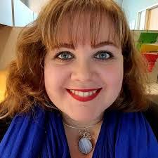 Jeanine Spence's Instagram, Twitter & Facebook