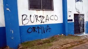 Factor burzaco is a project by abel gilbert, argentinean composer born in buenos aires in 1960, who got his first. Refuerzan El Operativo De Claypole San Martin De Burzaco Por Pintadas Amenazantes Telam Agencia Nacional De Noticias
