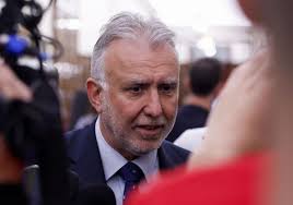 Ángel Víctor Torres niega que la marcha de su jefe de gabinete esté  relacionada con el caso Koldo