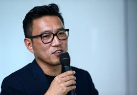 그는 뉴욕 콜라튼맥도날드스튜디오와 폴쉑 앤드 파트너스에서 건축가로 첫발을 내 딛은 뒤 네덜란드의 oma로 옮겨 여러 지역의 다양한 건축 및. ê·¼í˜„ëŒ€ 100ë…„ ê±´ì¶•ì‚¬ì— í•œ ì¡°ê° ë‚¨ì€ í¼ì¦ ë§žì¶˜ ì…ˆ