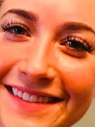 Stephanie Wilt's Instagram, Twitter & Facebook