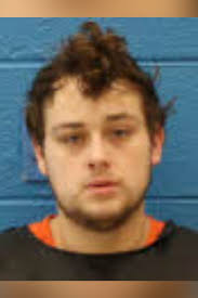 Marion man faces gun, drug charges following traffic stop