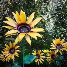 Metal Garden Stakes Sunflower Metal Yard Decorations Metal Flowers Garden Garden Art Crafts Soda Can Flowers