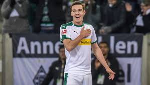 Vai alla galleria di foto di oscar wendt. Florian Neuhaus Erkennt Einige Schwachen In Seinem Spiel German Site