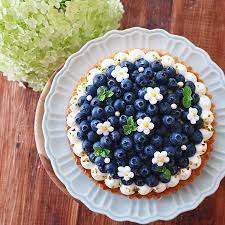 kyoco さんはinstagramを利用しています jun 23 today s sweets blueberry tart ブルーベリータルトできました 昨日 実家に行ったら母がブルーベリーを 買ってくれていたので ブランチの後 ブルーベリータルト ケーキのトッピング タルト