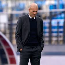 Zidane spielte zuletzt bei реал мадрид (рмкф). 7ztljmt486adwm