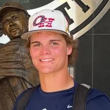 chris bolding (@wallstvol)