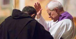 Desde el punto de vista de la religión cristiana la absolución sacramental, consiste en el perdón de los pecados y el levantamiento de las censuras impuestas por la iglesia. El Sigilo Sacramental Iglesia En Aragon