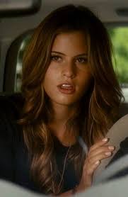 So Sidney's always been a bad ass...but in Scream 4 her martial arts self  defence skills were awesome, but disappeared in Scream 5.