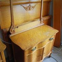See more ideas about antique bedroom set, antique bedroom, antique oak furniture. Solid Birds Eye Maple Bedroom Set Early 1900 Ottawa Furniture Co Antique Appraisal Instappraisal