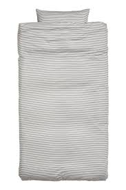 Bettwasche Aus Jersey Grau Weiss Gestreift H M Home H M De Bettwasche Kopfkissenbezug Bettbezug
