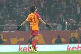 Super Lig Tarihinin En Genc Oyunculari Evrensel