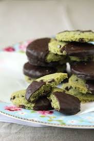 Mes Cookies D Apres 20h00 Menthe Et Chocolat Noir Le Miam Cookies Et Biscuits Recette Gouter Et Recettes De Cuisine
