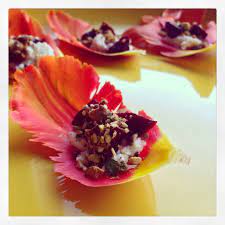 Pin By D P On Canapes With Edible Flowers Edible Flowers Recipes Edible Flowers Flower Food