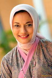 Aktris Marissa Haque Meninggal Dunia