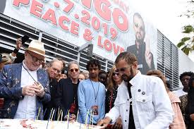 Ringo starr celebrates his 80th birthday with peace, love, and black lives matter a celebration of ringoism at its finest: Ringo Starr To Celebrate 80th Milestone With Music Friends Bbc News