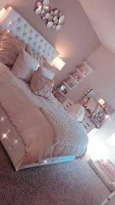 Pin By Sofiana Brenda On Universalblok Kg Cute Bedroom Ideas Girl Bedroom Decor Girl Bedroom Designs