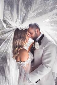 24 Creative Wedding Photo Ideas Poses Bridalphotographyposes Creative Wedding Bridal In 2020 Wedding Picture Poses Creative Wedding Photo Wedding Photos Poses