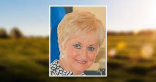 Mary Lichtenwalter's Instagram, Twitter & Facebook