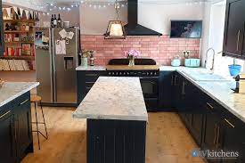 Shaker Grained Timber Real Kitchens