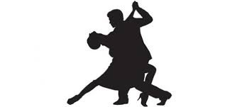 Una dintre marile diferenţe este schimbarea percepţiei în timp a oamenilor faţă de cele două stiluri de dans. In Pasi De Dans Femeia