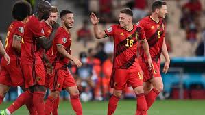 Der fußball ist heute nicht wichtig, erklärte das belgische nationalteam am tag der anschläge über twitter. Nduguwvubbevnm