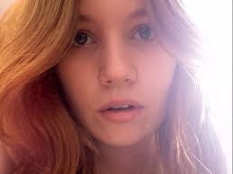 Evelyn Kate's Instagram, Twitter & Facebook