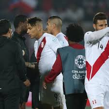 Paolo guerrero mantuvo una entretenida conversación con kluiverth aguilar a través de un instagram live y reveló antes de dejar alianza lima y fichar por el bayern munich, otro club buscó. Paolo Guerrero Verpasst Wm Wegen Dopingsperre Mutter Wittert Komplott Von Pizarro