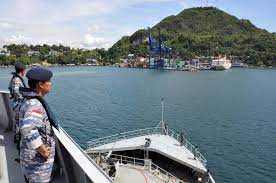 Dimiyanto hartanto tentang negara maritim / dimiyanto hartanto tentang negara maritim : Dimiyanto Hartanto Tentang Negara Maritim Optimalisasi Kekayaan Maritim Indonesia Sebagai Negara Maritim Disusun Oleh Ieshai Bootee